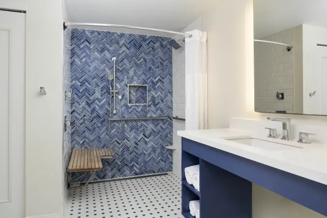 Image for room 2KQGAR - 5107_2kqgar_bathroom roll in shower 